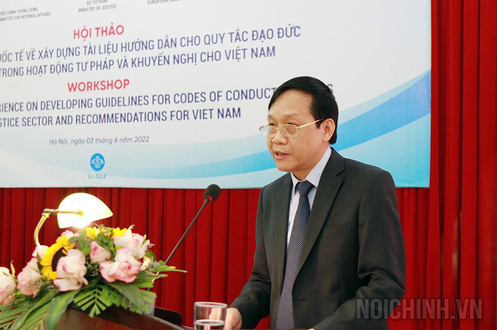 Đồng chí Nguyễn Thanh Hải - Phó trưởng Ban Nội chính Trung ương phát biểu tại Hội thảo