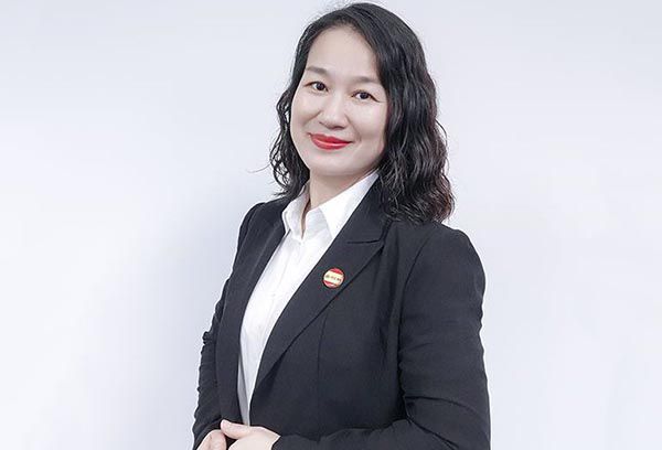 Luật sư Nguyễn Thị Thu trả lời phóng viên báo Đầu Tư Tài Chính