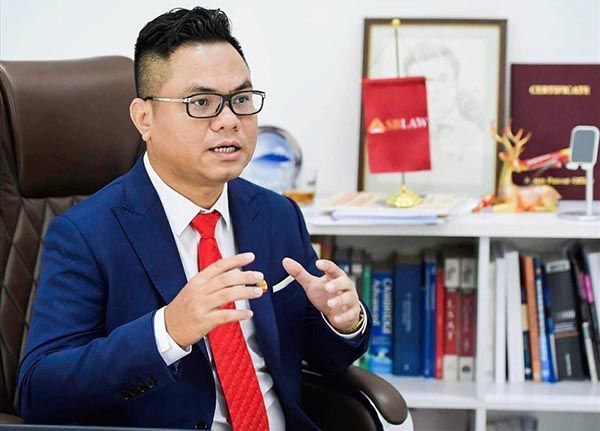 Luật sư Nguyễn Thanh Hà - Nhận thưởng Tết bằng vàng xe máy ô tô